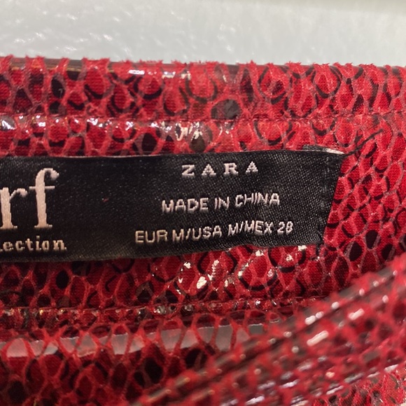 Zara Red Faux Snakeskin Mini Skirt - Picture 5 of 8